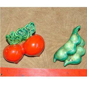 Vtg Raddish & Peapods Double Salt & Pepper SHAKERS, Figural Vegetables, Japan